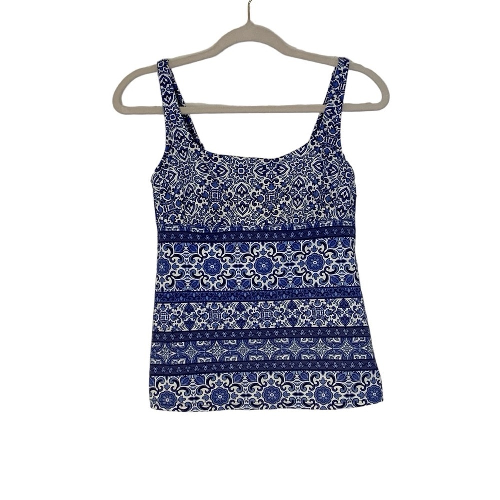 Lands’ End blue and white paisley tankini swim top. Size 4